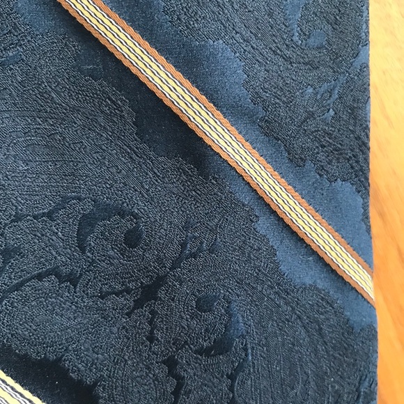 Vintage Oscar de la Renta Tie - Picture 2 of 3